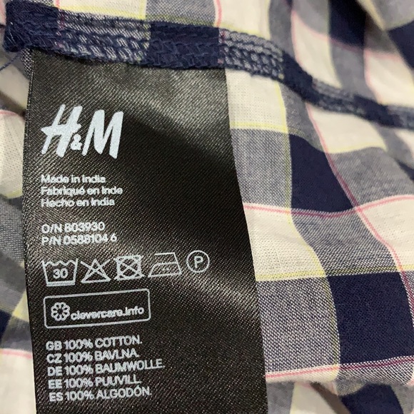 EUC H&M LOGG size 2 plaid top - Picture 9 of 9